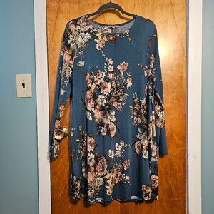 White Birch size xl floral tunic dress with pockets